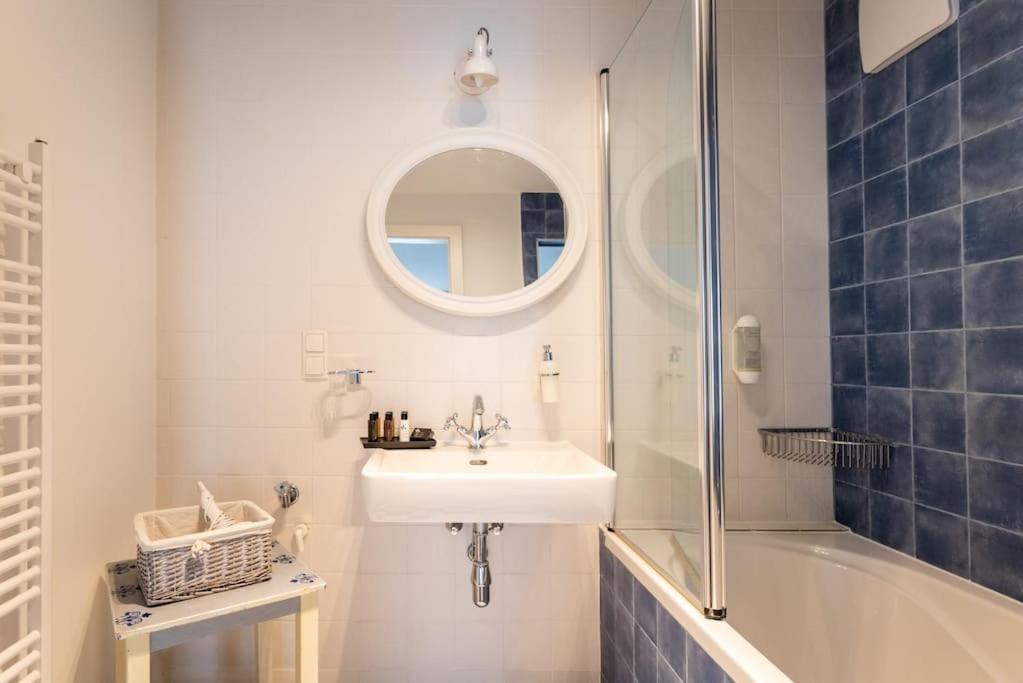 Cozy 1Br Duplex Near Center By Hm Apartman Bécs Kültér fotó